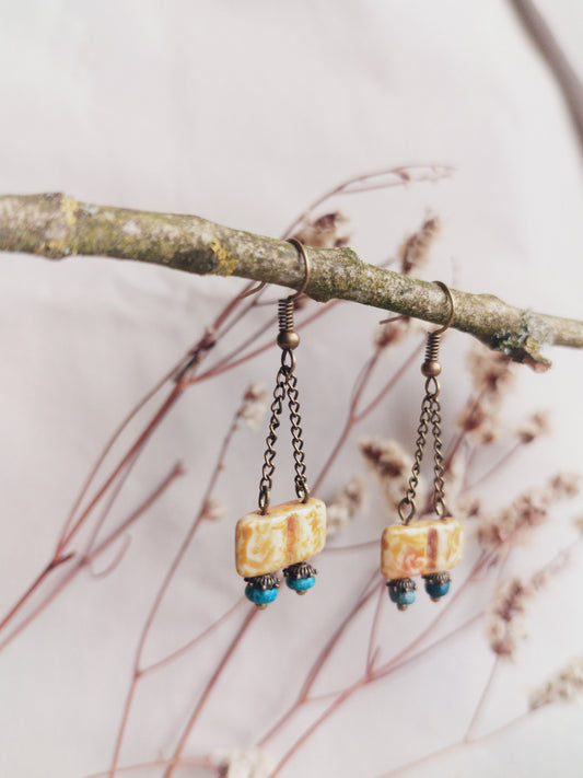 BOUCLE D'OREILLE - ethnique - bohème - upcycling - fait en Belgique - couleur bronze